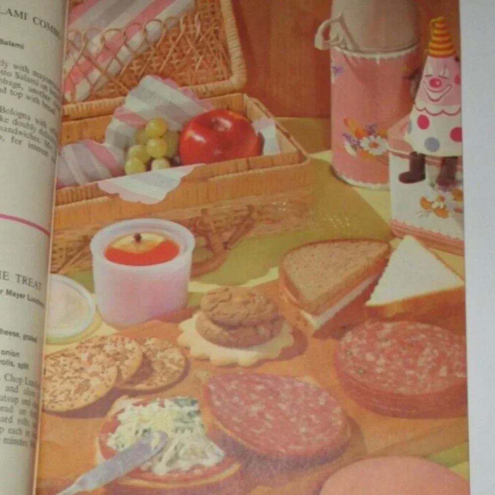 1950's Mid Century Oscar Meyer Recipe Booklet 80 Favorites Cured Meat 6 x 9